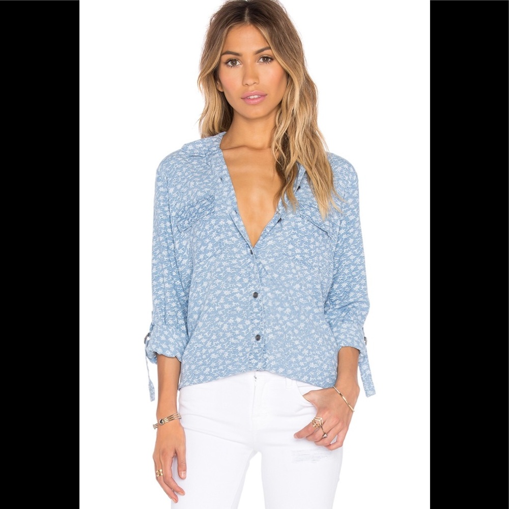 SPLENDID PARADISE INDIGO FLORAL BUTTON LIGHT WASH